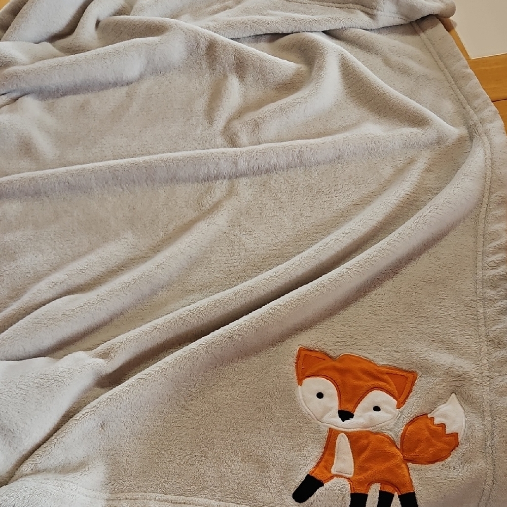 Soft Tan Blanket with Fox Design